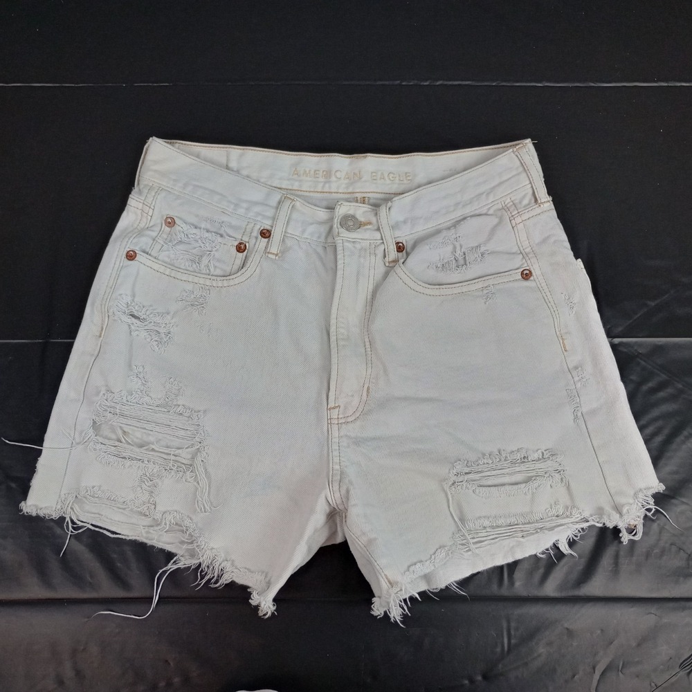 American Eagle Womens 6 White Distressed High Rise Raw Hem Denim Jean Shorts